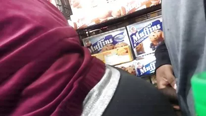 Putih pelacur mengambil big black cock sebelum menekan bokeb sub indo
