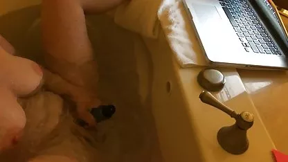 Lesbian nonton bokep hentai sub indo majikan cewek disiplin